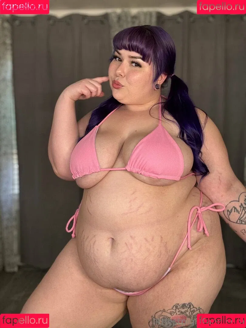 ilychubbygrilz / littlestpigletann Onlyfans Photo Gallery 