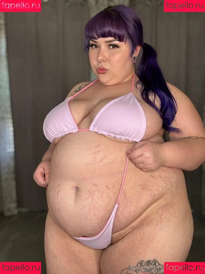 ilychubbygrilz / littlestpigletann Onlyfans Photo Gallery 