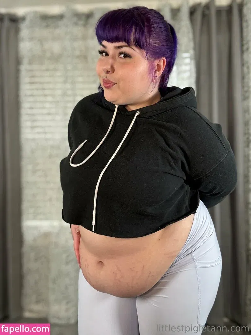 ilychubbygrilz / littlestpigletann Onlyfans Photo Gallery 