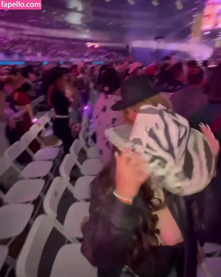 Lauren Jauregui / laurenjauregui Onlyfans Photo Gallery 