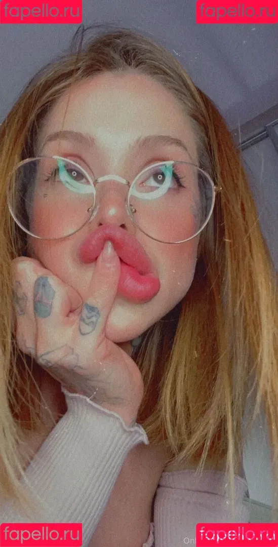 Maru Karv / maru_karvv21 / marukarv Onlyfans Photo Gallery 