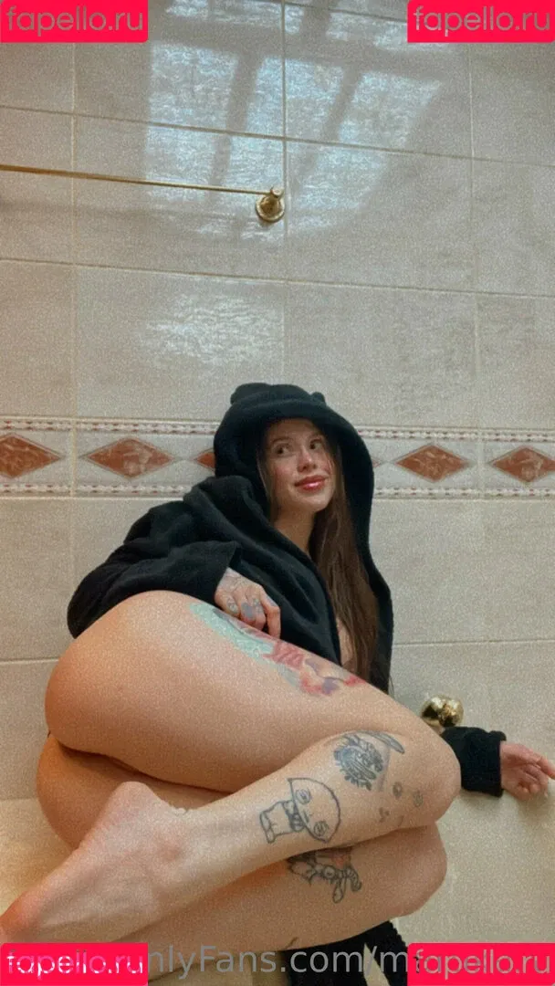 Maru Karv / maru_karvv21 / marukarv Onlyfans Photo Gallery 