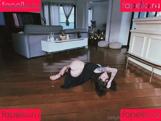Maru Karv / maru_karvv21 / marukarv Onlyfans Photo Gallery 