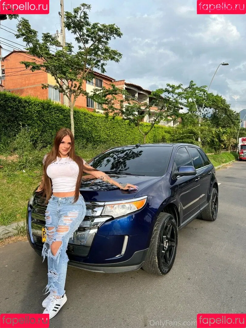 Valery Mcqueen / valerymcqueen__ / venezolanats Onlyfans Photo Gallery 