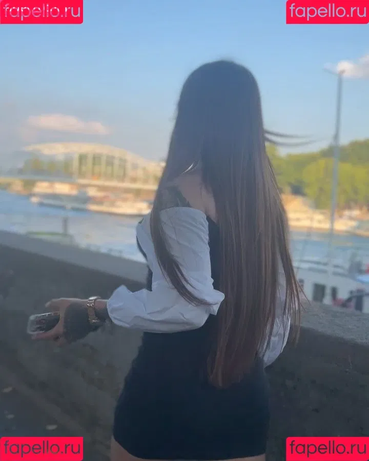 Valery Mcqueen / valerymcqueen__ / venezolanats Onlyfans Photo Gallery 