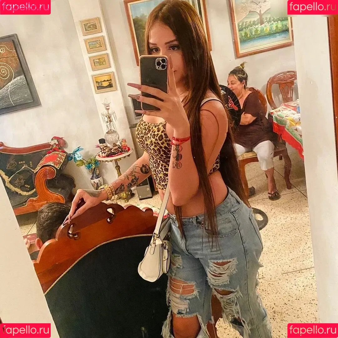Valery Mcqueen / valerymcqueen__ / venezolanats Onlyfans Photo Gallery 