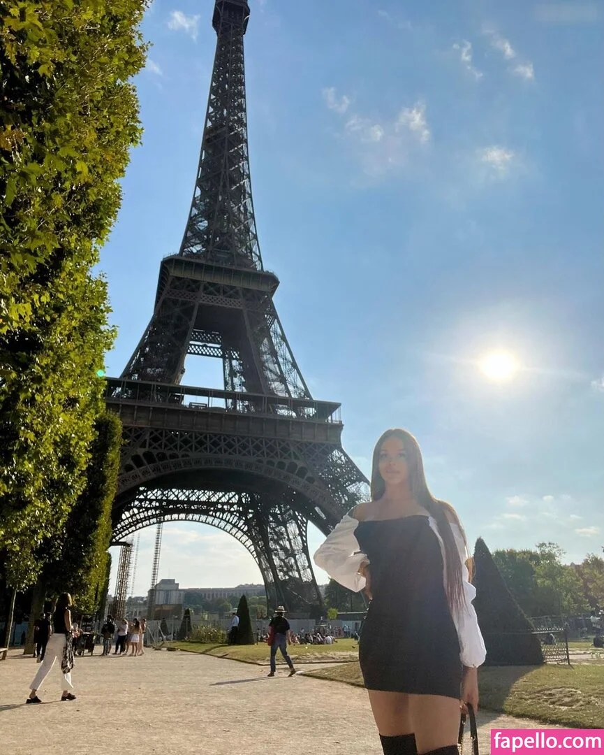 Valery Mcqueen / valerymcqueen__ / venezolanats Onlyfans Photo Gallery 