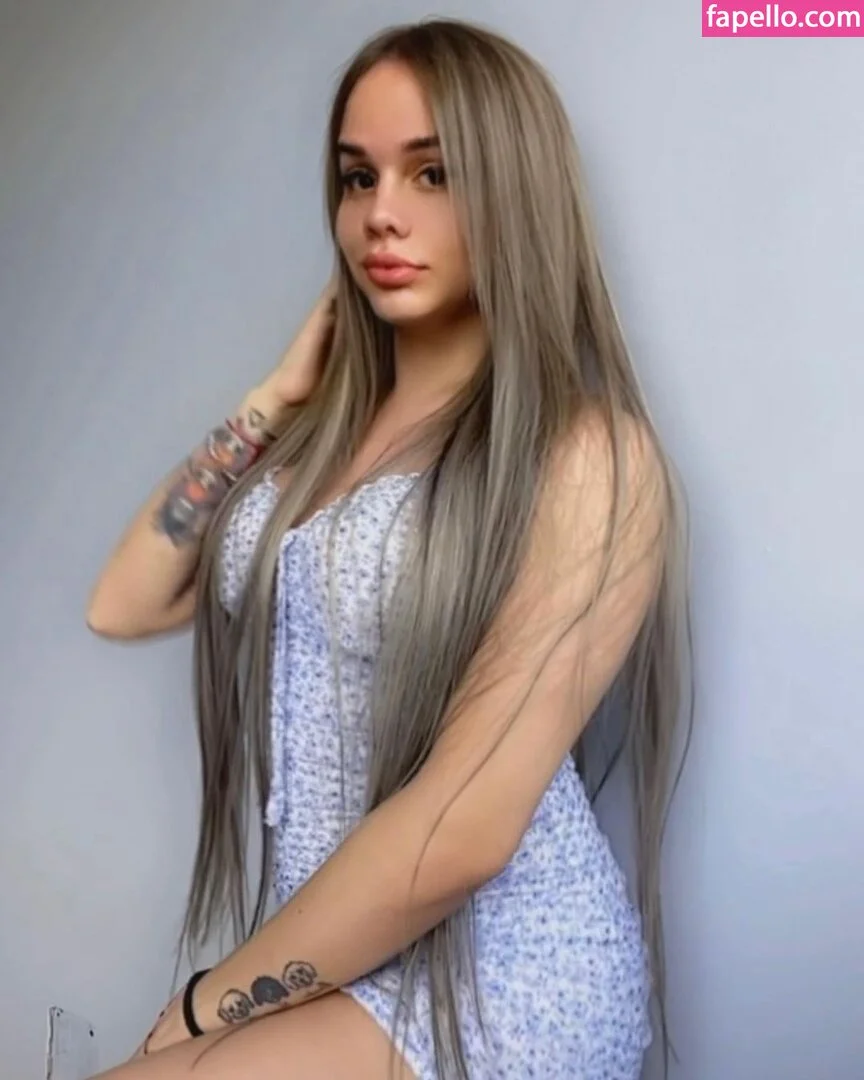 Valery Mcqueen / valerymcqueen__ / venezolanats Onlyfans Photo Gallery 