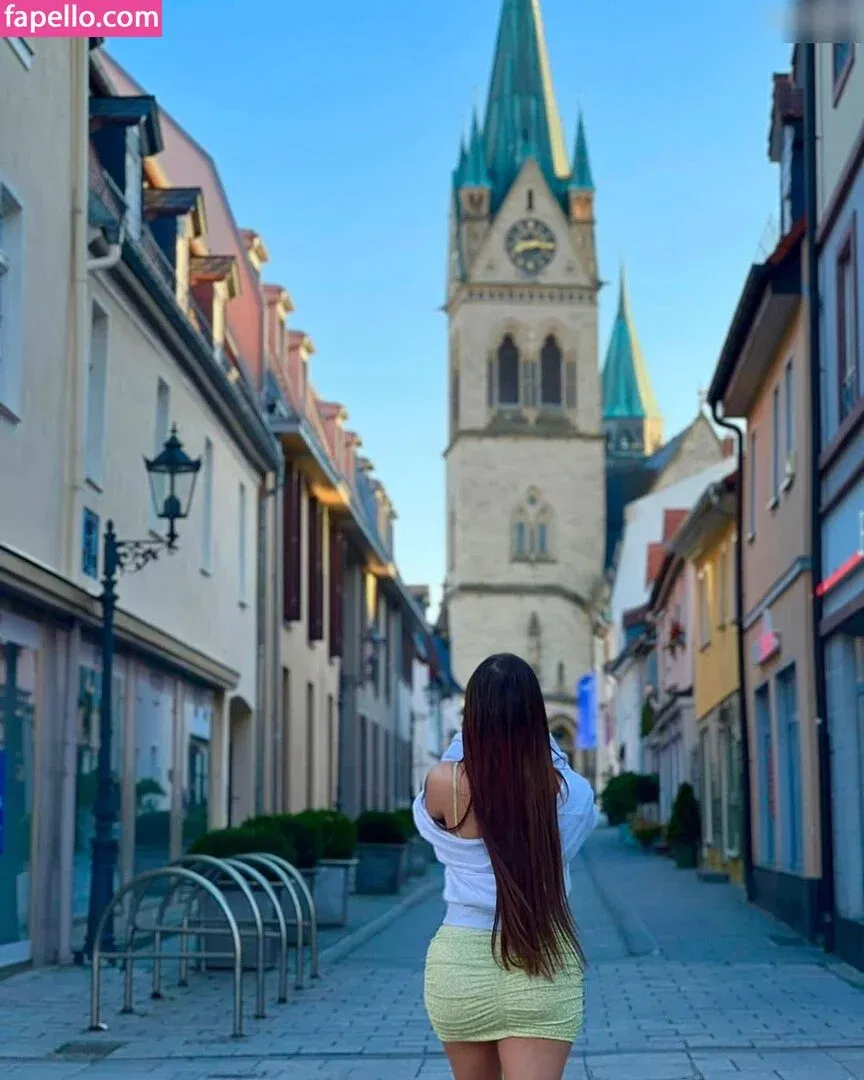 Valery Mcqueen / valerymcqueen__ / venezolanats Onlyfans Photo Gallery 