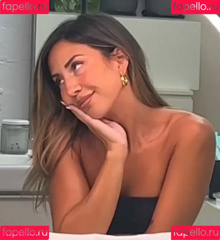/ Bernadette Seno / bernadette_baby / bernadette_seno Onlyfans Photo Gallery 