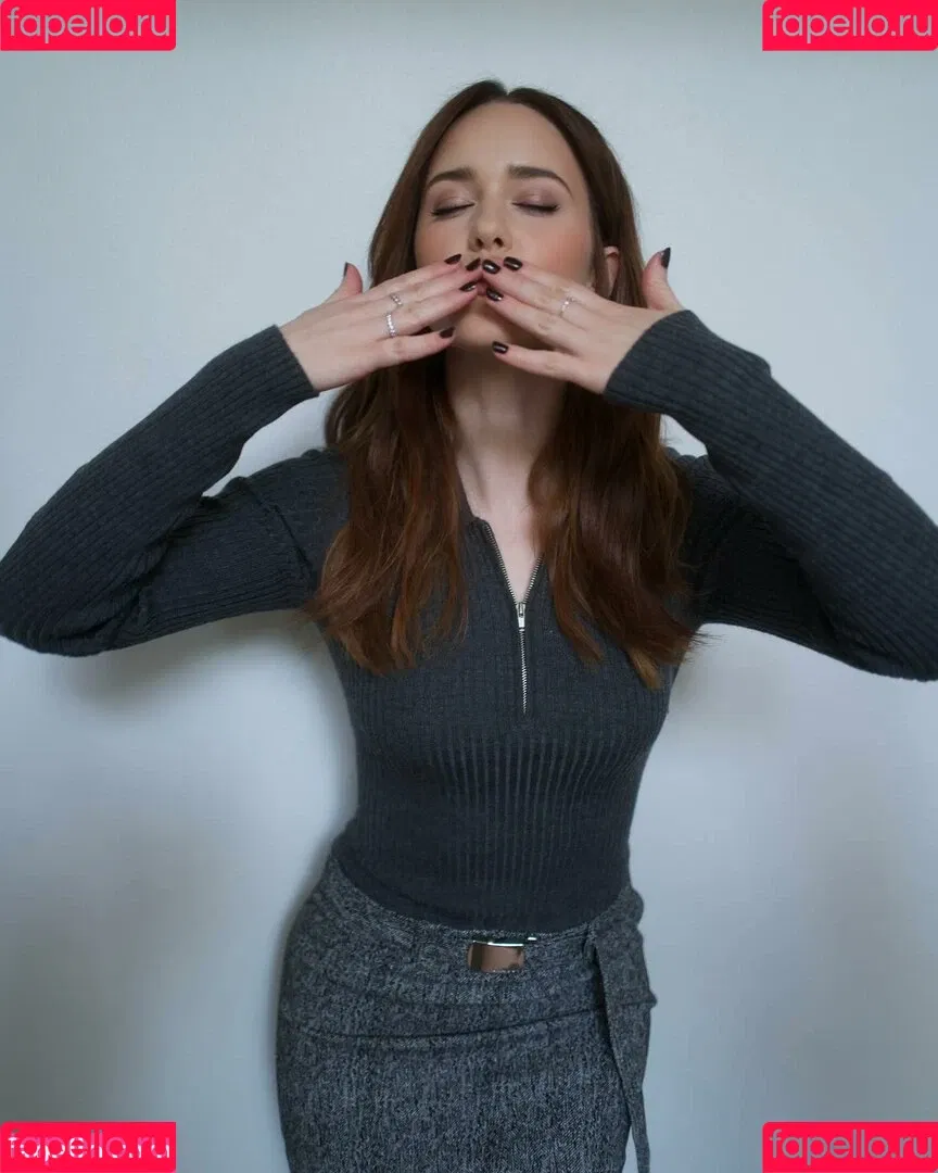Marvelous Mrs. Maisel / Rachel Brosnahan / rachelbrosnahan Onlyfans Photo Gallery 