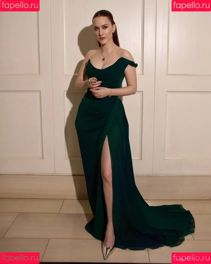 Marvelous Mrs. Maisel / Rachel Brosnahan / rachelbrosnahan Onlyfans Photo Gallery 