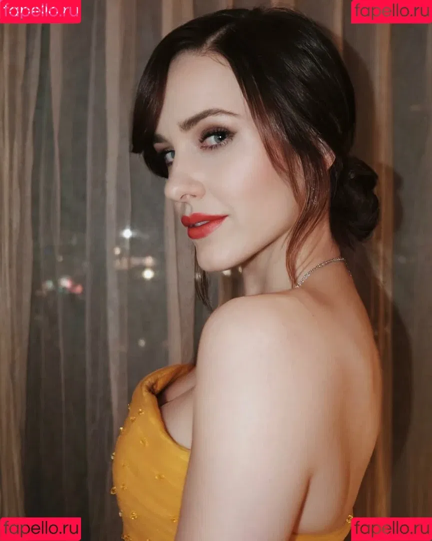 Marvelous Mrs. Maisel / Rachel Brosnahan / rachelbrosnahan Onlyfans Photo Gallery 