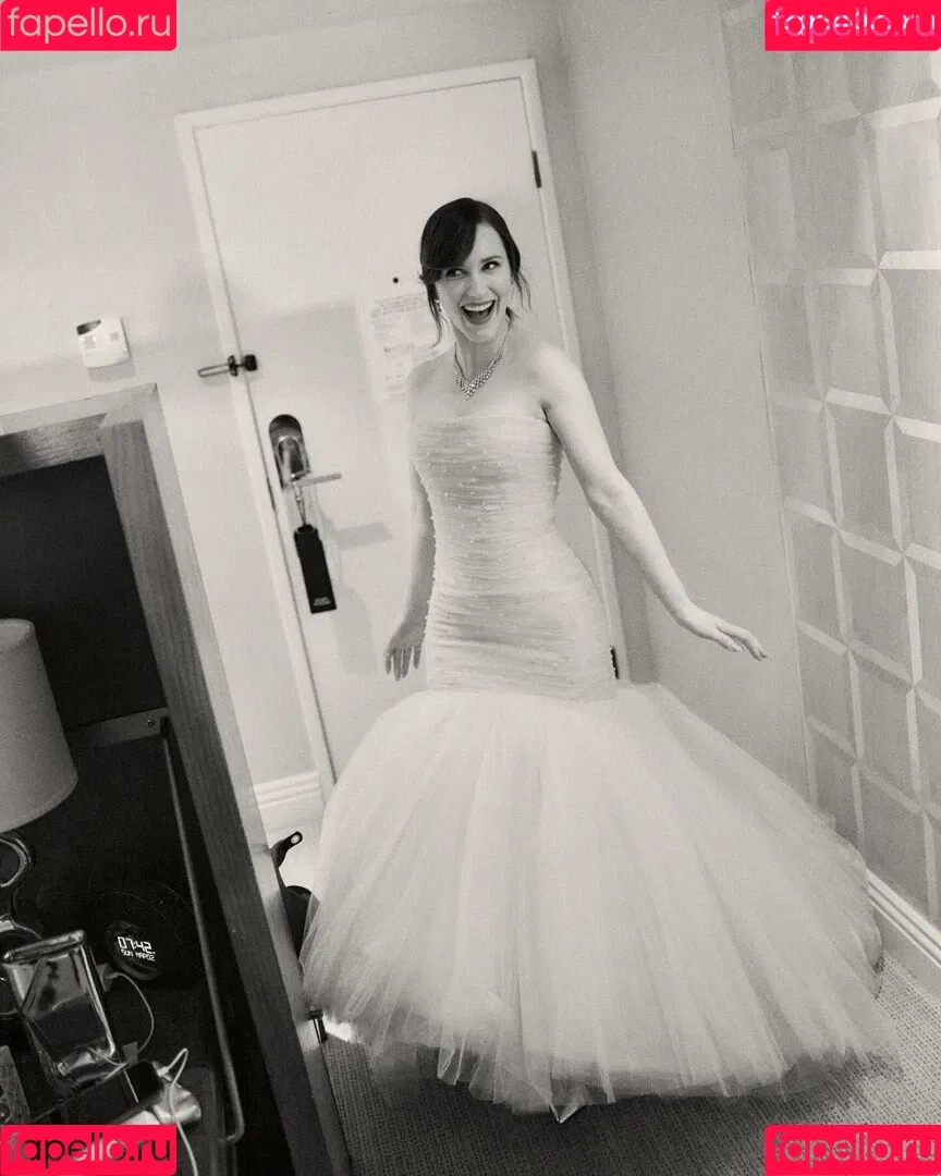 Marvelous Mrs. Maisel / Rachel Brosnahan / rachelbrosnahan Onlyfans Photo Gallery 