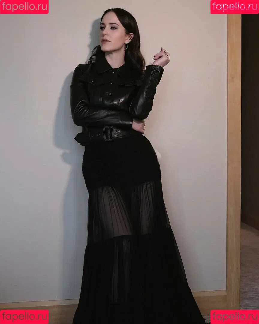 Marvelous Mrs. Maisel / Rachel Brosnahan / rachelbrosnahan Onlyfans Photo Gallery 