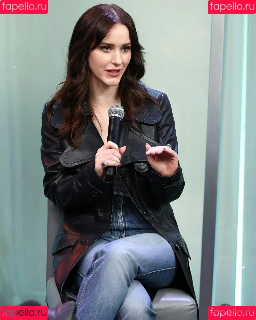 Marvelous Mrs. Maisel / Rachel Brosnahan / rachelbrosnahan Onlyfans Photo Gallery 