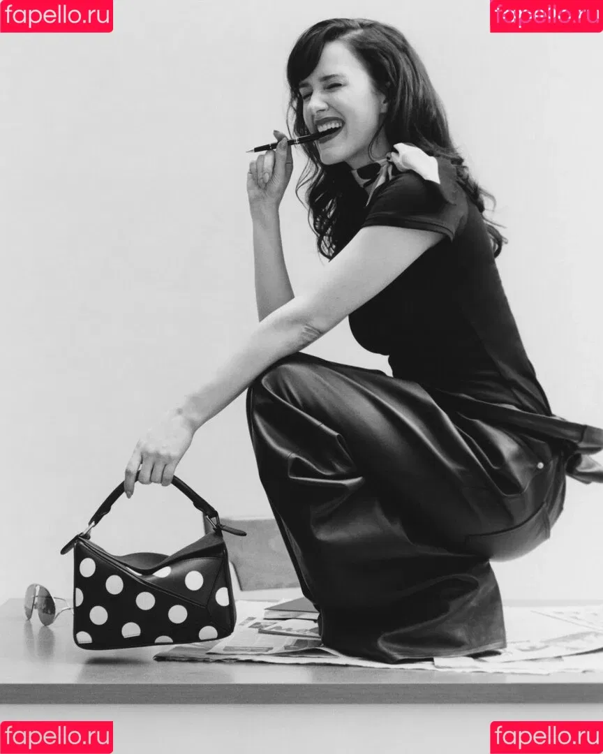 Marvelous Mrs. Maisel / Rachel Brosnahan / rachelbrosnahan Onlyfans Photo Gallery 