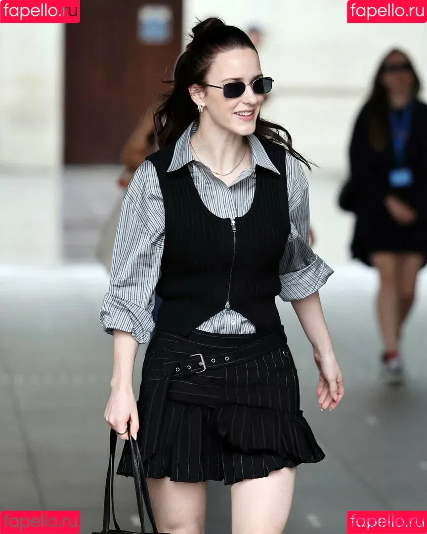 Marvelous Mrs. Maisel / Rachel Brosnahan / rachelbrosnahan Onlyfans Photo Gallery 