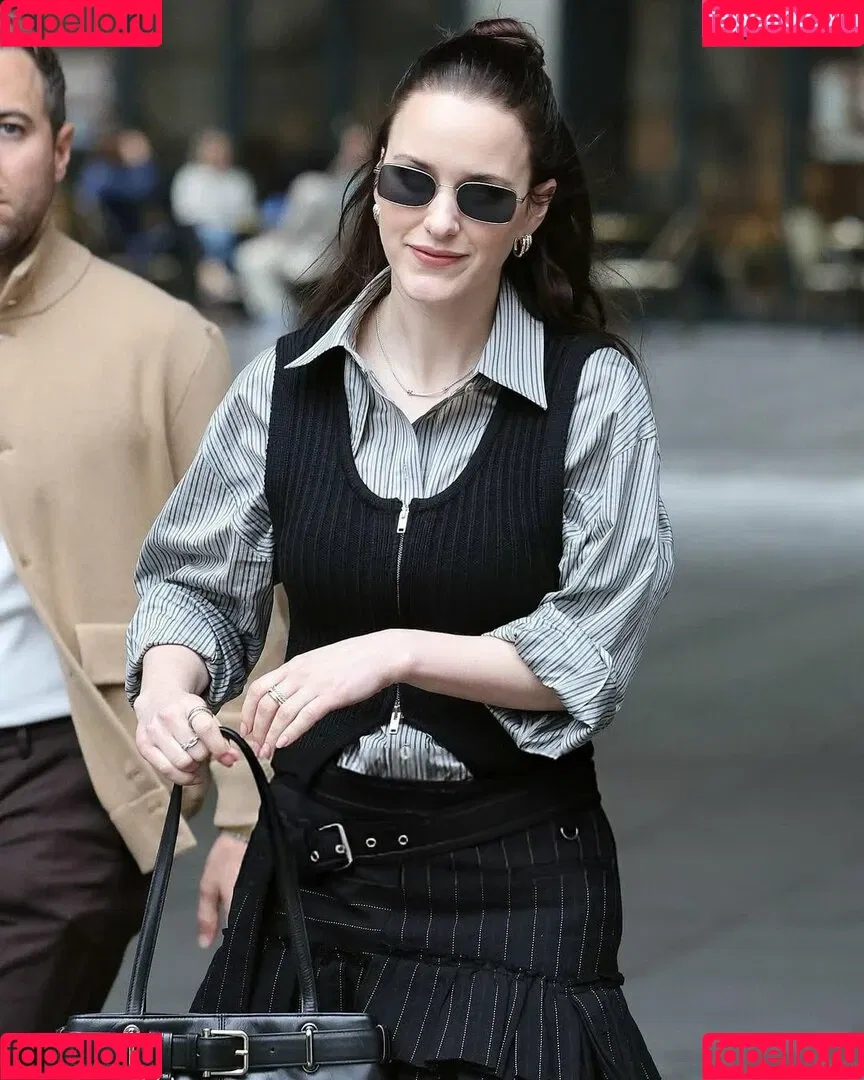 Marvelous Mrs. Maisel / Rachel Brosnahan / rachelbrosnahan Onlyfans Photo Gallery 