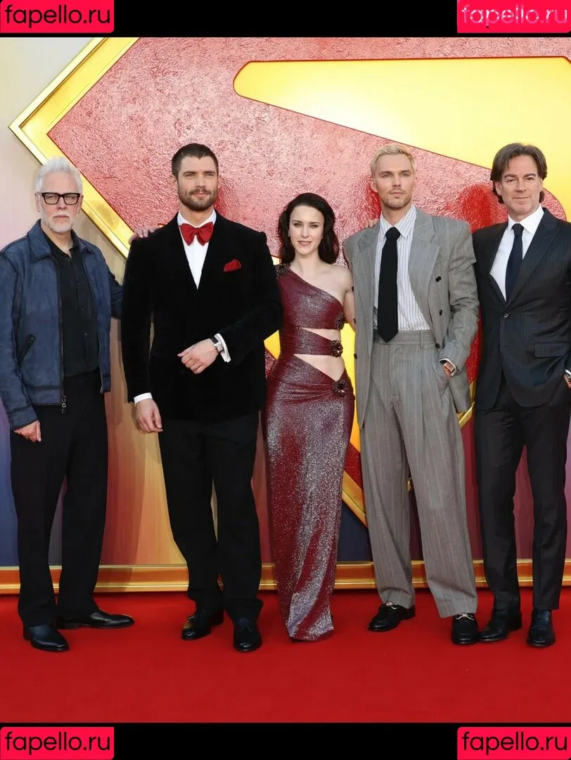 Marvelous Mrs. Maisel / Rachel Brosnahan / rachelbrosnahan Onlyfans Photo Gallery 