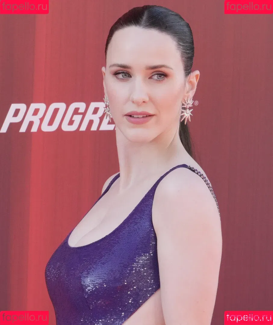 Marvelous Mrs. Maisel / Rachel Brosnahan / rachelbrosnahan Onlyfans Photo Gallery 