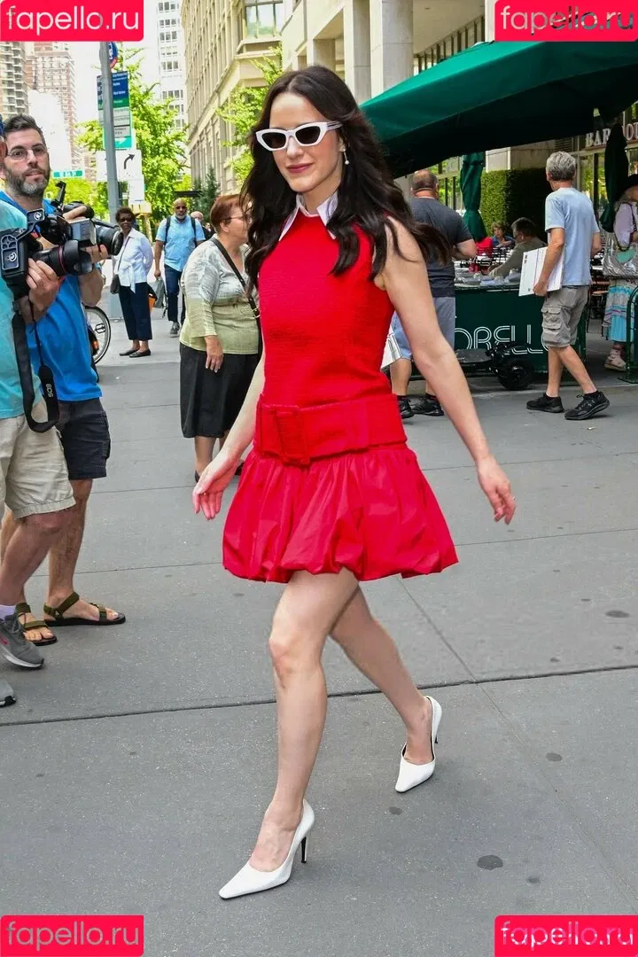 Marvelous Mrs. Maisel / Rachel Brosnahan / rachelbrosnahan Onlyfans Photo Gallery 