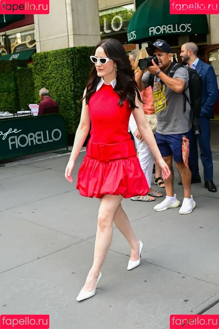 Marvelous Mrs. Maisel / Rachel Brosnahan / rachelbrosnahan Onlyfans Photo Gallery 