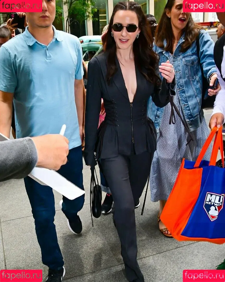 Marvelous Mrs. Maisel / Rachel Brosnahan / rachelbrosnahan Onlyfans Photo Gallery 