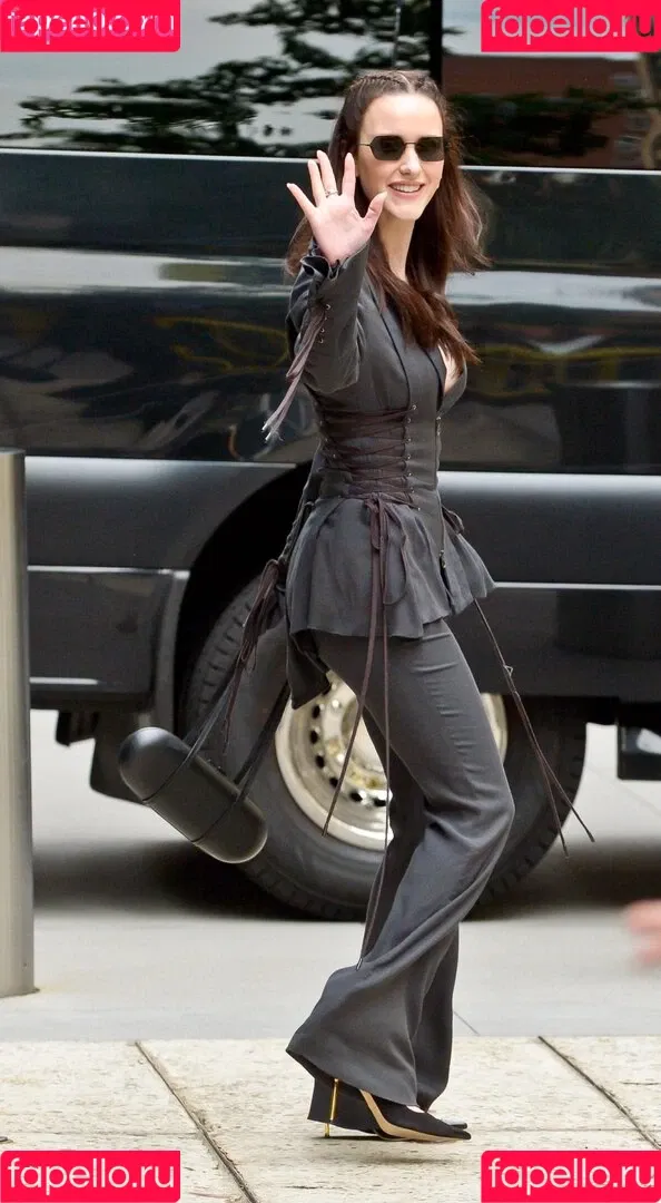 Marvelous Mrs. Maisel / Rachel Brosnahan / rachelbrosnahan Onlyfans Photo Gallery 
