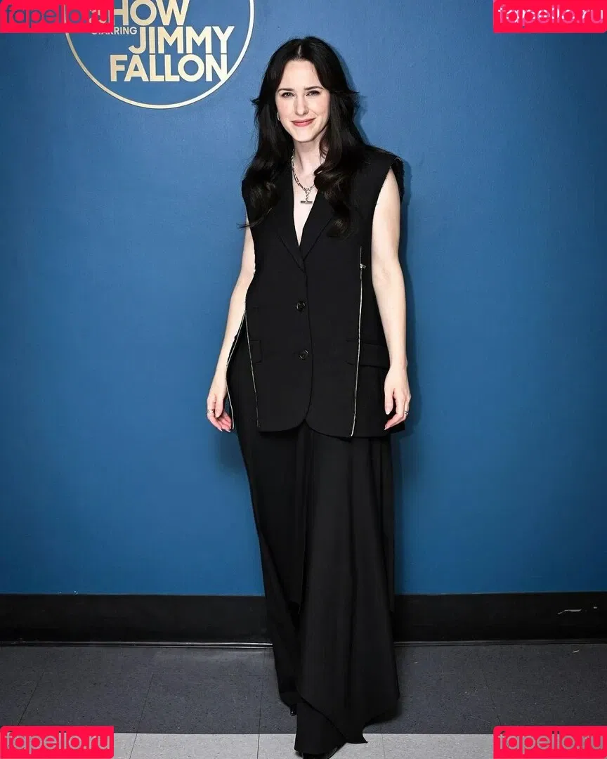 Marvelous Mrs. Maisel / Rachel Brosnahan / rachelbrosnahan Onlyfans Photo Gallery 