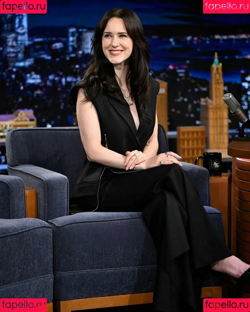 Marvelous Mrs. Maisel / Rachel Brosnahan / rachelbrosnahan Onlyfans Photo Gallery 