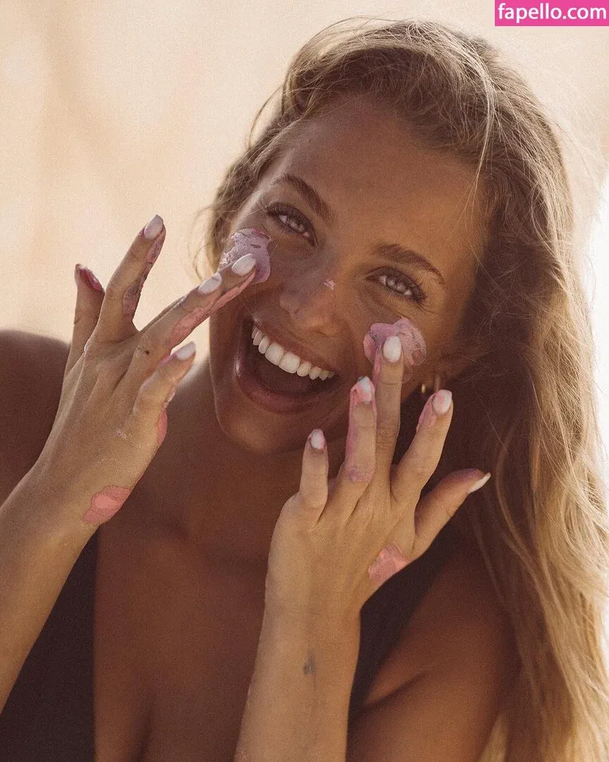 Magui Corceiro / magui_corceiro Onlyfans Photo Gallery 