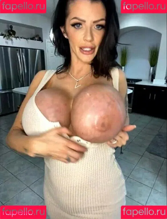 Joslyn James / joslynjames / joslynworld_ Onlyfans Photo Gallery 