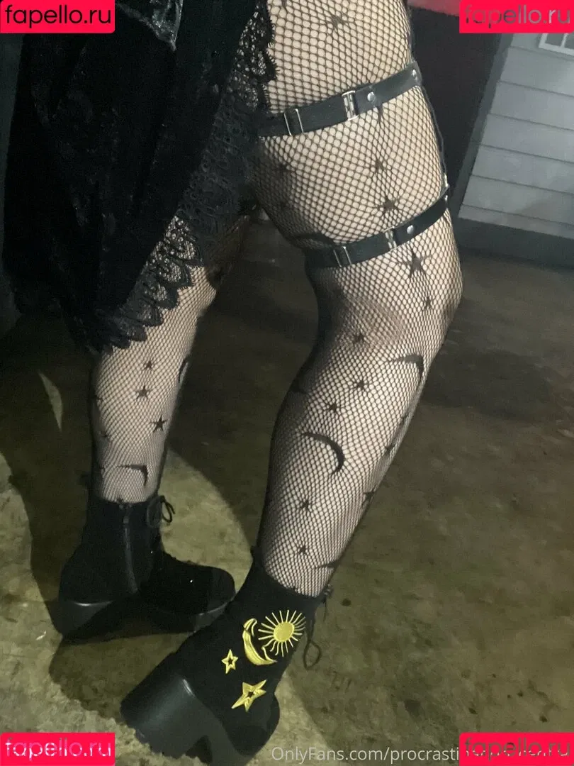 procrastination_central Onlyfans Photo Gallery 
