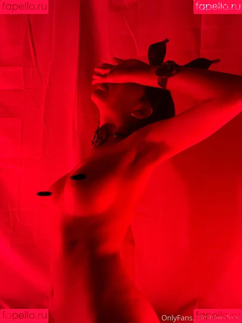 Deerlong / arisahomgroon Onlyfans Photo Gallery 