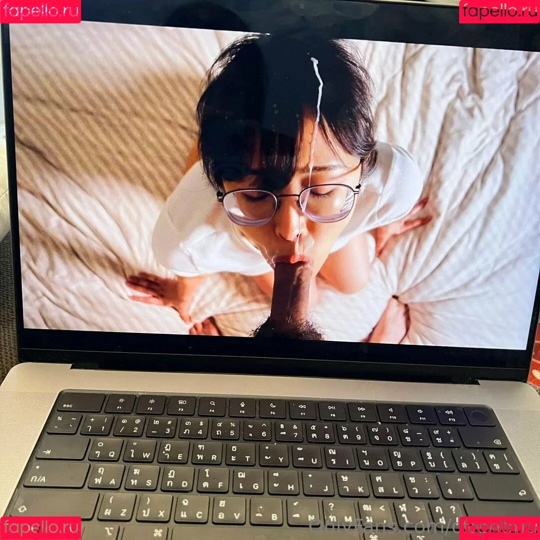 Deerlong / arisahomgroon Onlyfans Photo Gallery 