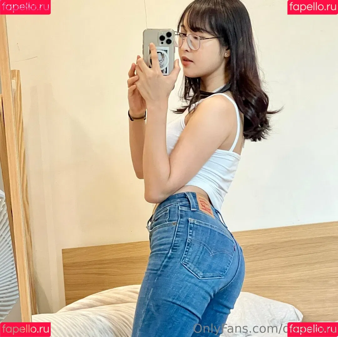 Deerlong / arisahomgroon Onlyfans Photo Gallery 