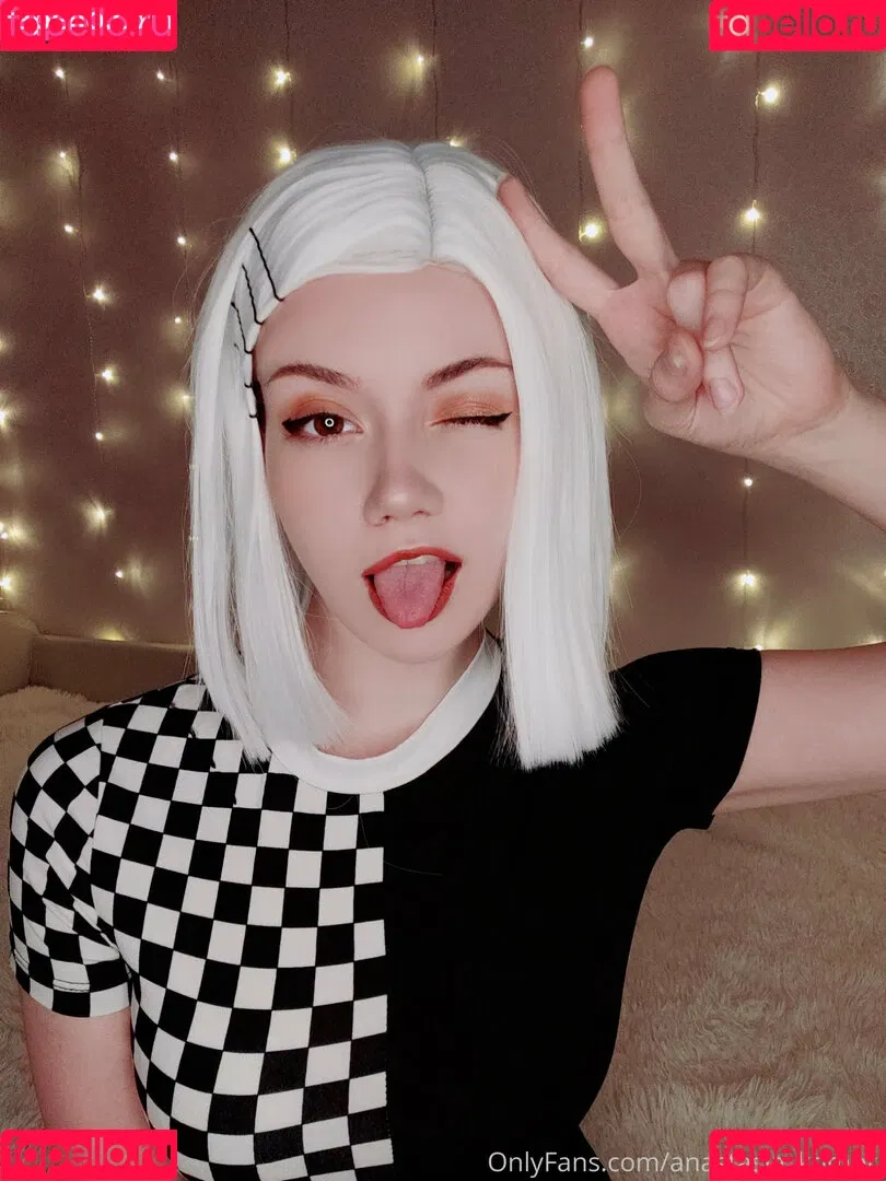 Anastasia Komori / KomoriAnastasia / anastasia.komori / anastasia_komori / komori Onlyfans Photo Gallery 
