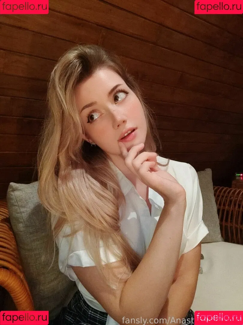 Anastasia Komori / KomoriAnastasia / anastasia.komori / anastasia_komori / komori Onlyfans Photo Gallery 