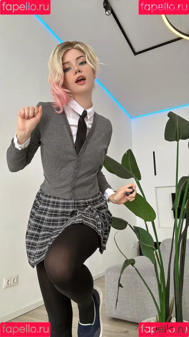 Anastasia Komori / KomoriAnastasia / anastasia.komori / anastasia_komori / komori Onlyfans Photo Gallery 