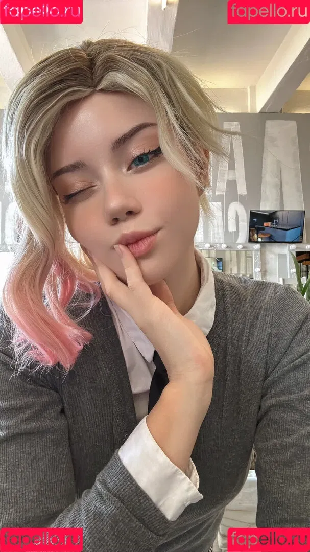 Anastasia Komori / KomoriAnastasia / anastasia.komori / anastasia_komori / komori Onlyfans Photo Gallery 