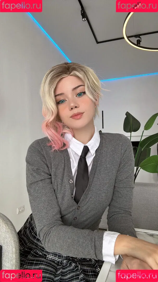 Anastasia Komori / KomoriAnastasia / anastasia.komori / anastasia_komori / komori Onlyfans Photo Gallery 