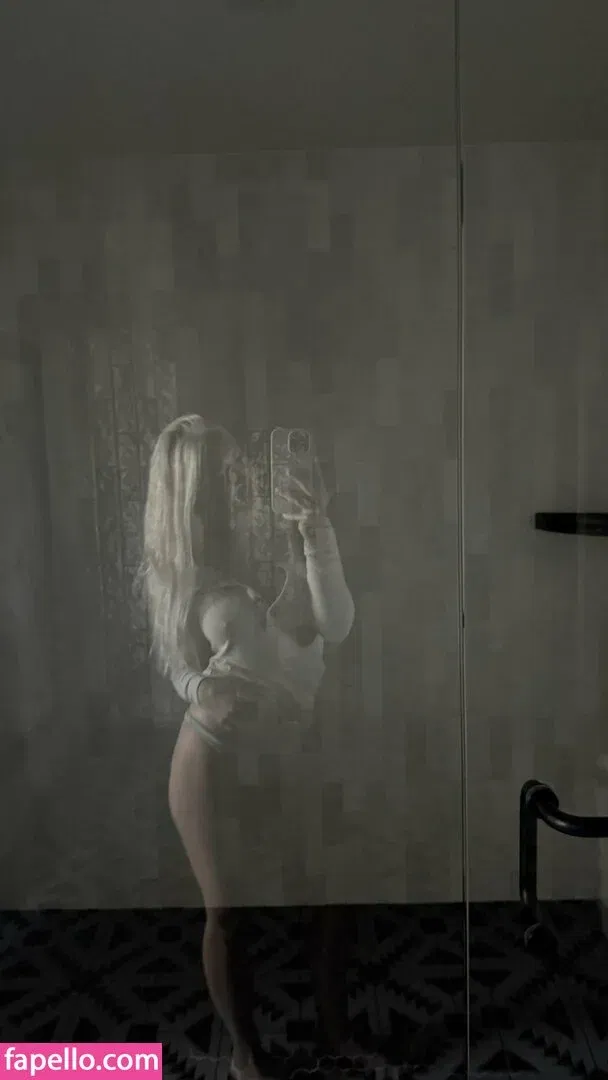 Avsbliss / Julia Tate / juliatate04 Onlyfans Photo Gallery 