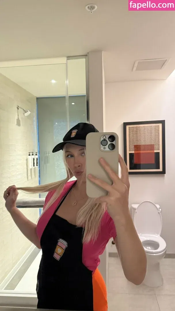 Avsbliss / Julia Tate / juliatate04 Onlyfans Photo Gallery 