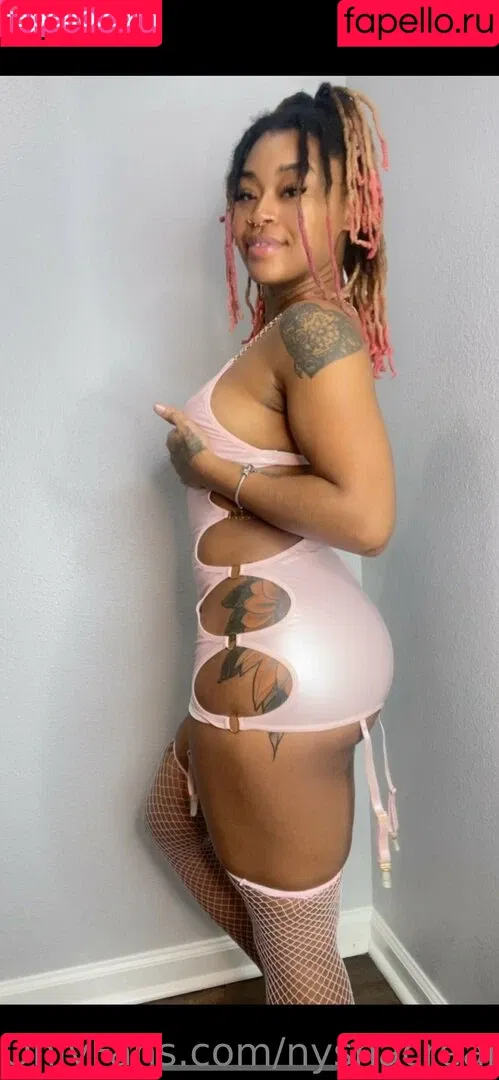 nyshacreams / nyshas.spamm Onlyfans Photo Gallery 