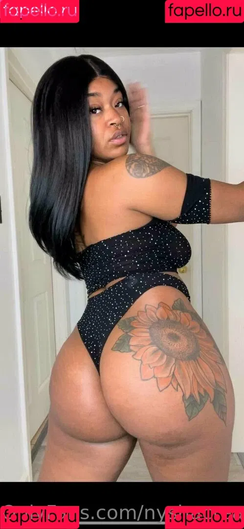 nyshacreams / nyshas.spamm Onlyfans Photo Gallery 
