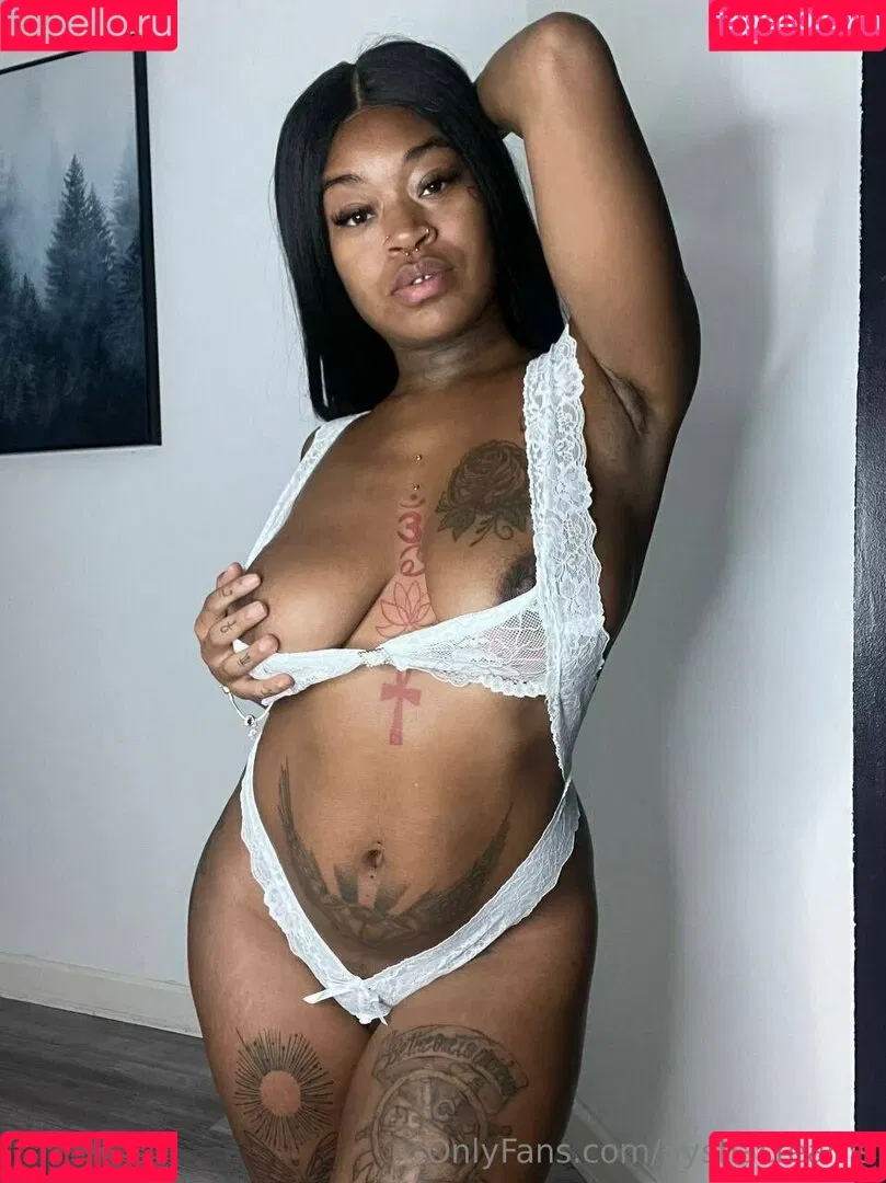 nyshacreams / nyshas.spamm Onlyfans Photo Gallery 