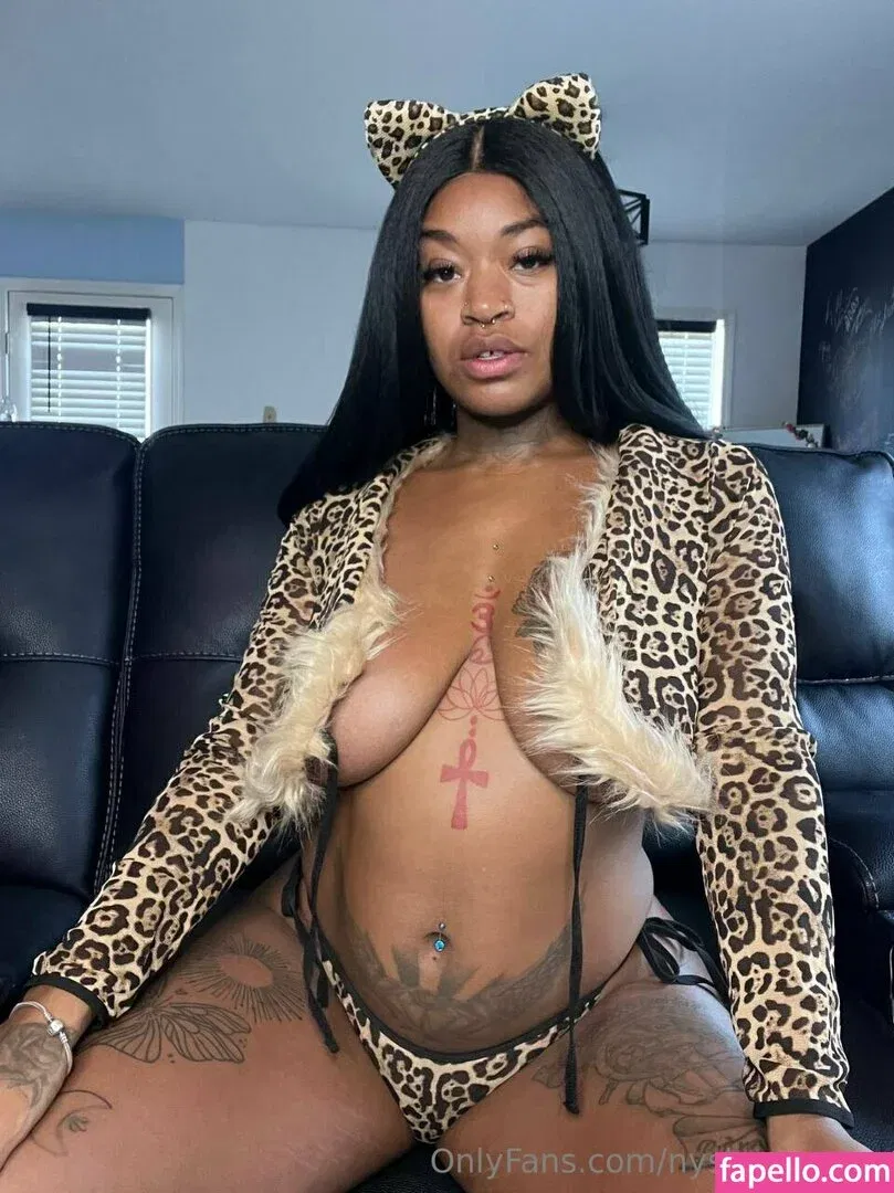 nyshacreams / nyshas.spamm Onlyfans Photo Gallery 