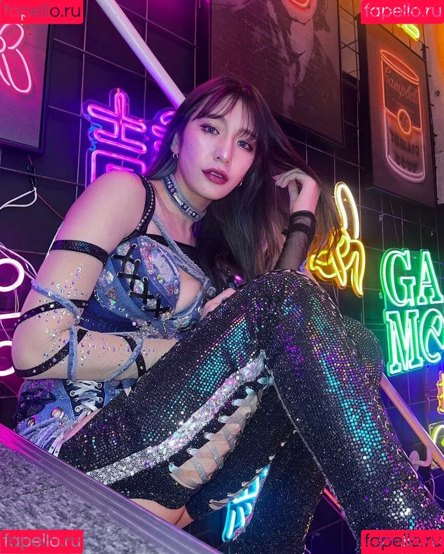 Yuki Kamifuku / yuki_kamifuku / zacyuki Onlyfans Photo Gallery 