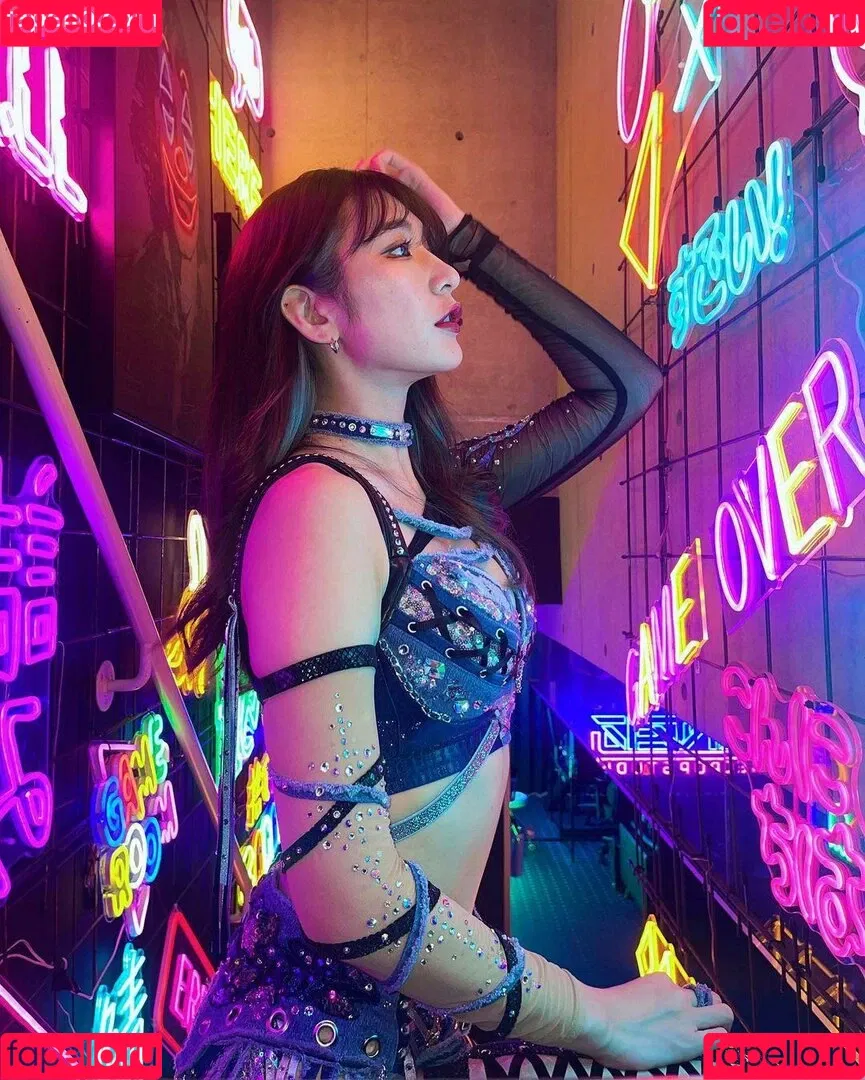 Yuki Kamifuku / yuki_kamifuku / zacyuki Onlyfans Photo Gallery 
